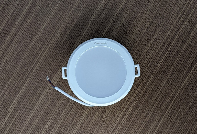 Đèn Led Downlight Panasonic 9W NNV70041WE1A ( lỗ khoét phi 90)