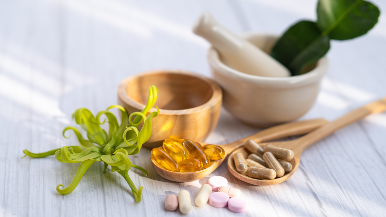 Thực phẩm chức năng Nhật làm đẹp da - Bí quyết giữ mãi làn da tươi trẻ