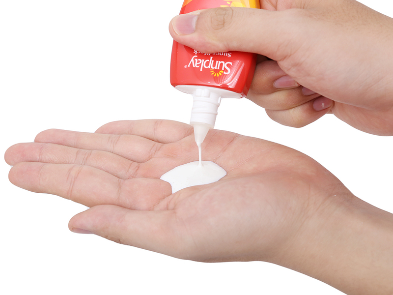 Sữa Chống Nắng Sunplay Bảo Vệ Vượt Trội Dùng Cho Hoạt Động Ngoài Trời SPF50 PA++++ 70g - Hàng Nhật chính