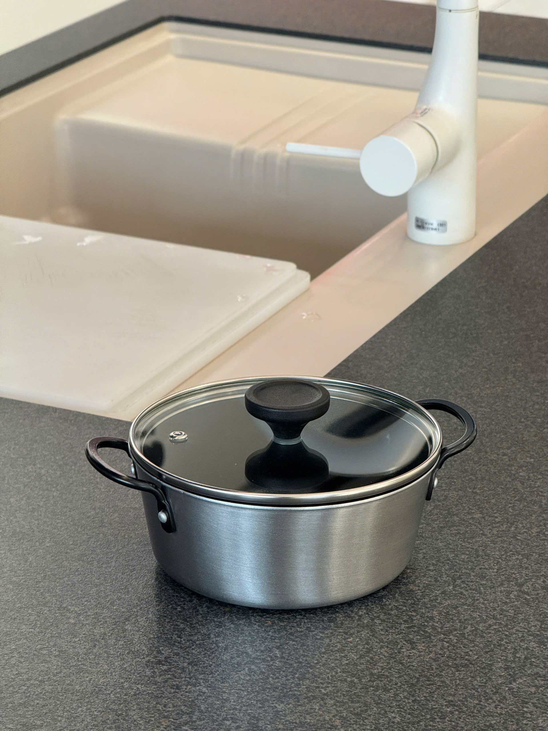 Nồi chống dính phủ inox 3 lớp liền đáy Tri-Ply Todaii - 16cm mini, nắp kính - Hàng Nhật nội địa