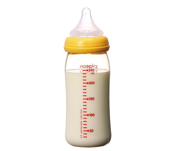 Bình sữa cổ rộng màu vàng 240ml
