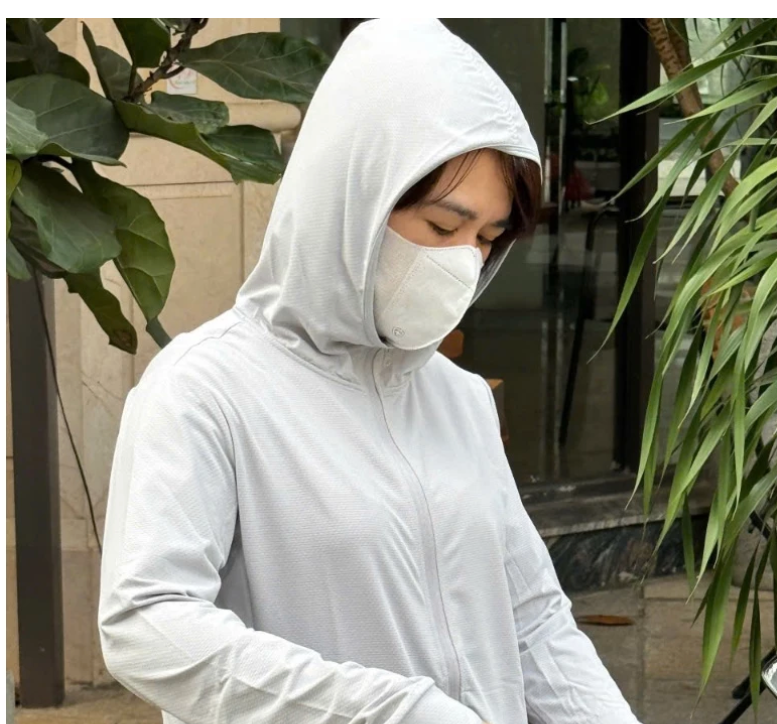 Áo chống nắng làm mát, chống UV Comfy  (size M- màu ghi) - Hàng Nhật nội địa