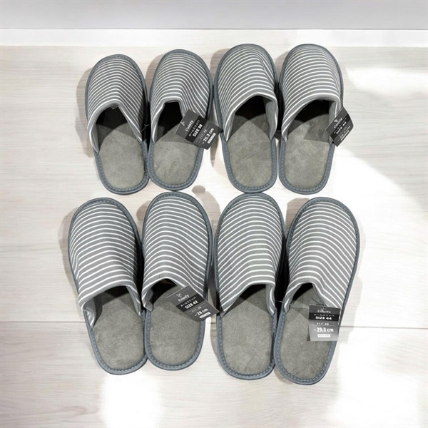 Dép đi trong nhà kín mũi đế nhựa chống trượt Comfy (mẫu 2, size 44) - Hàng Nhật nội địa