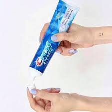 Kem Đánh Răng Trắng Răng Crest 3D White Advanced Whitening 147g - Hàng Nhật nội địa