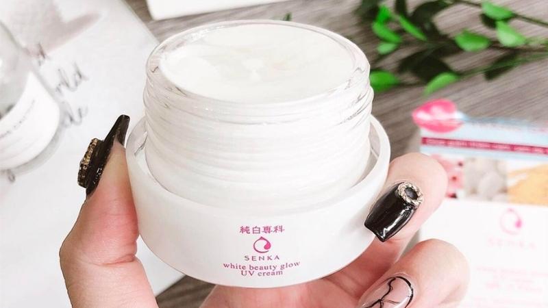 kem dưỡng trắng da chống nắng ban ngày Senka SPF 25/PA ++ 50g