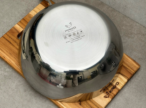 Chảo inox chống dính hoa văn nổi Tri-Ply đáy liền sâu lòng Kaiyo, size 24cm - Hàng Nhật nội địa