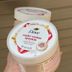 Tẩy Tế Bào Chết Dove Body Scrub Gommage Corps 425g (mùi latte) - Hàng Nhật nội địa