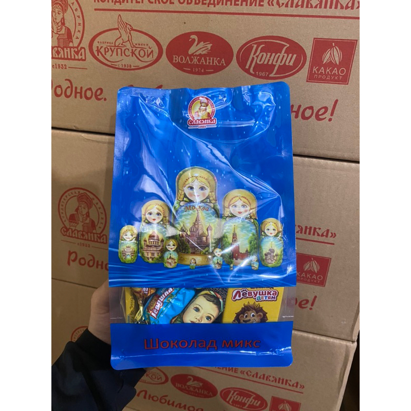 (Nga) Kẹo socola búp bê Step Mix 500g