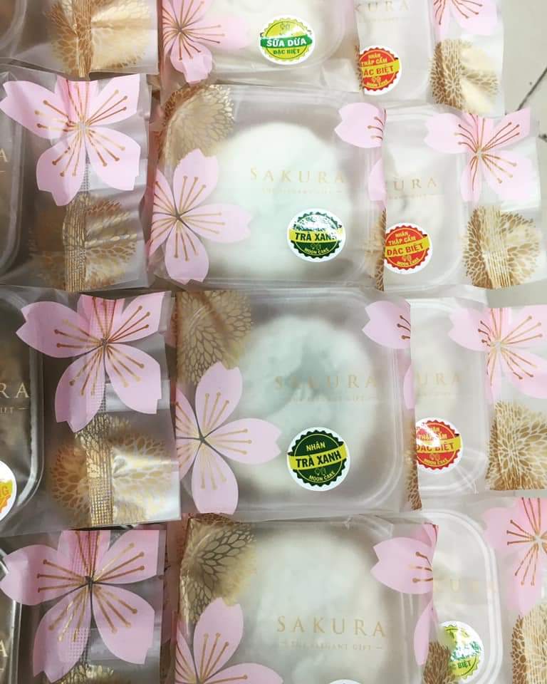 Hộp bánh trung thu cao cấp SAKURA nhũ hoa mẫu đơn ( hộp 6 cái)