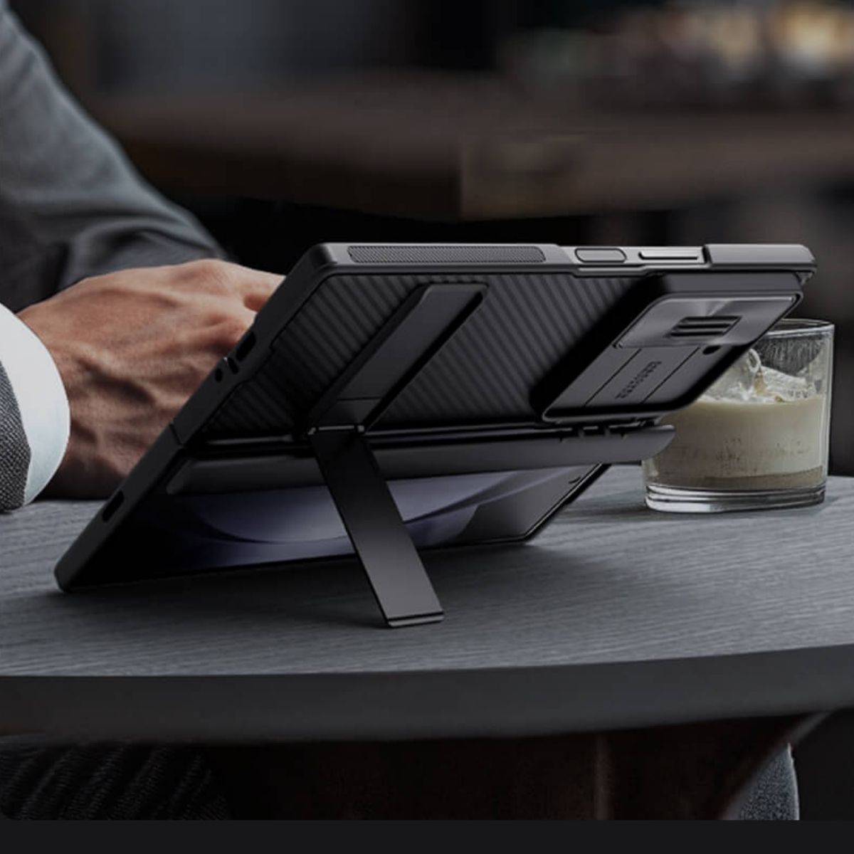 Ốp lưng Samsung Z Fold 6 nắp trượt bảo vệ camera Nillkin CamShield Pro