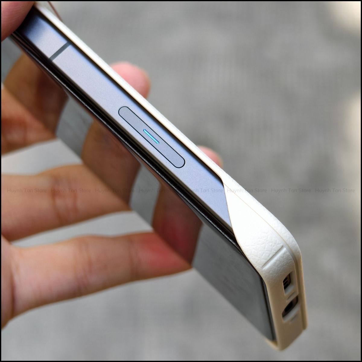 Ốp lưng Vivo X200 Pro/ X200 Ultra da QUAN magsafe nửa cạnh từ tính sạc không dây chống bám vân tay chính hãng LIKGUS