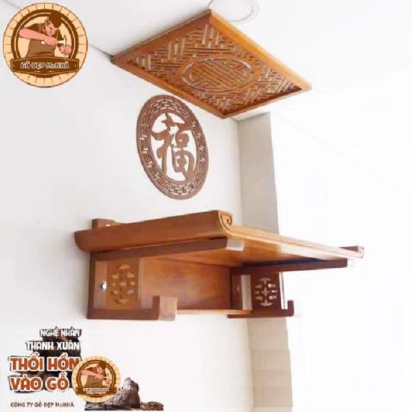 Bàn thờ treo bằng gỗ sồi mang giá trị thẩm mỹ cao