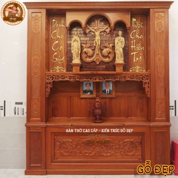 Mẫu thiết kế phòng thờ bàn thờ Công Giáo (C 12) là một sự kết hợp tuyệt vời giữa vẻ đẹp truyền thống và sự tôn trọng đối với tôn giáo.