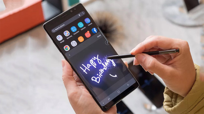 05 ĐIỂM HÚT NGƯỜI DÙNG CỦA SAMSUNG GALAXY NOTE 8