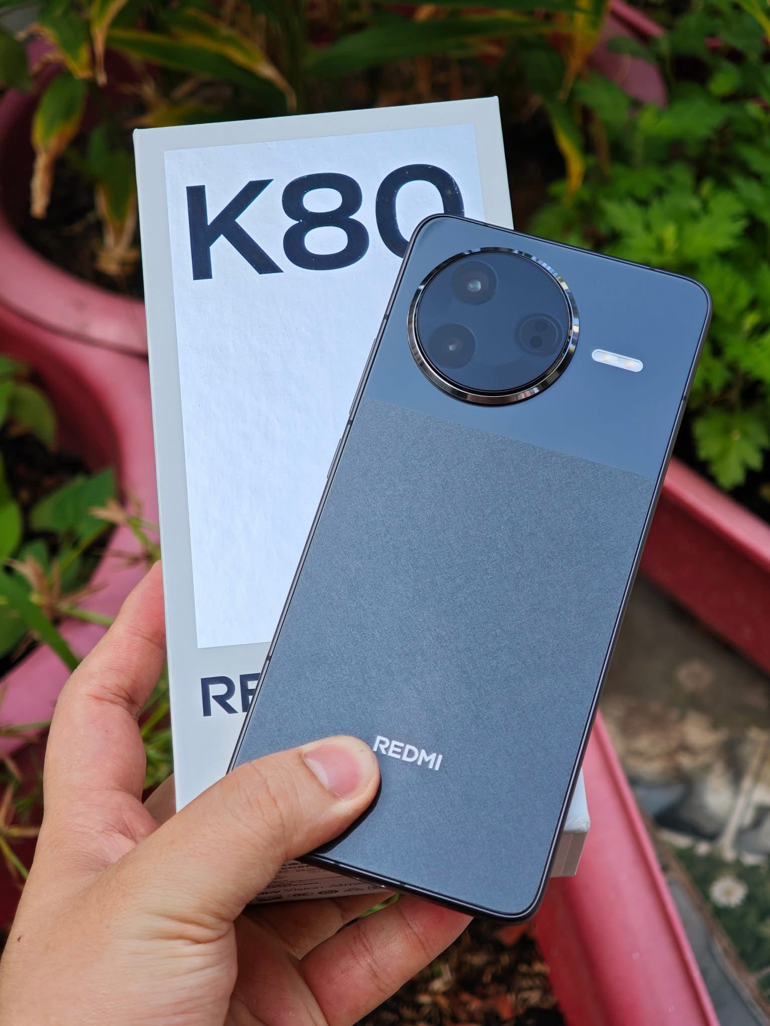 🎮 Sinh viên mê game – chọn Redmi K80 để học – chơi mượt mà!