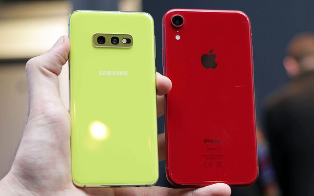 iPhone XR -