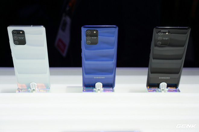 [CES 2020] Trên tay Galaxy S10 Lite và Galaxy Note 10 Lite: Hai thiết bị vô cùng kỳ quặc từ Samsung