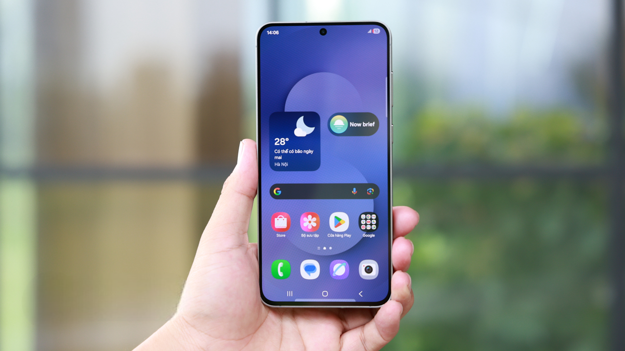 Galaxy S26 FE bất ngờ lộ diện: Màn hình 120Hz, sạc không dây 25W, ngày ra mắt có thể không còn xa