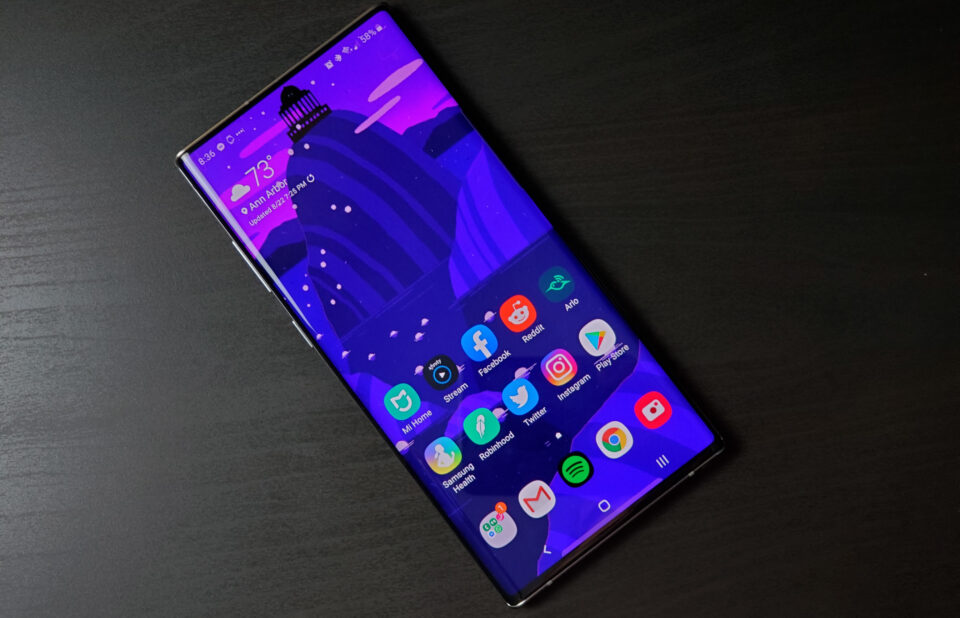 Samsung tung ra bộ hình nền mới, che lỗ camera selfie cho Galaxy Note 10