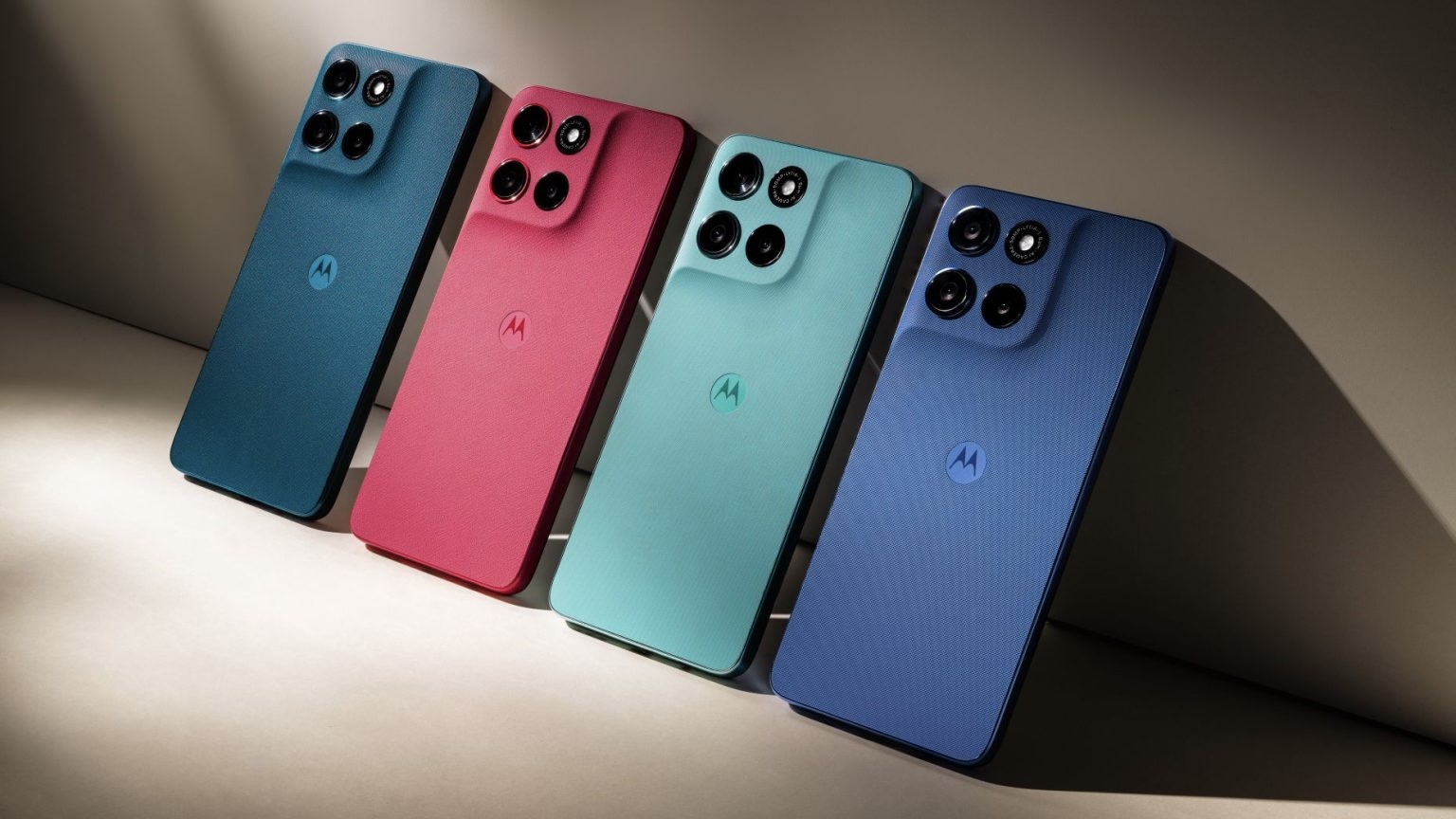 Mở hộp và trên tay motorola G57 POWER: Màn hình Full HD+, Snapdragon 6s Gen 4, pin 7.000 mAh