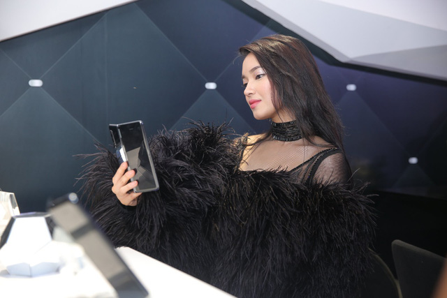 Màn ra mắt Galaxy Fold tại Việt Nam: Không chỉ là sự kiện công nghệ mà còn là buổi tiệc xa hoa bậc nhất