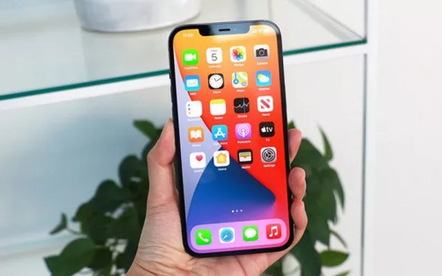 Giá bán iPhone 12 Pro Max bằng cả “gia tài nhỏ” ở một số quốc gia