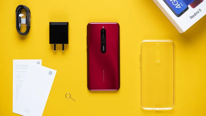 Mở hộp và trên tay nhanh Redmi 8: Snapdragon 439, camera kép, pin 5000mAh, giá từ 2.6 triệu đồng