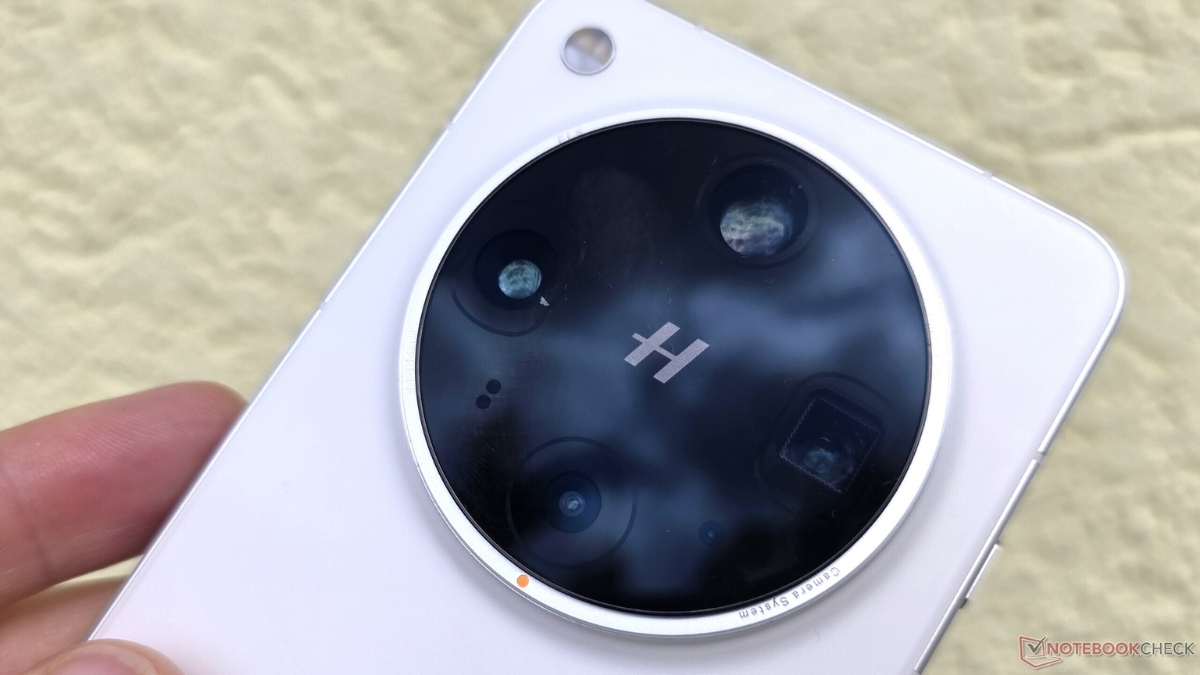 Rò rỉ: vivo X300 Ultra và OPPO Find X10 Ultra sắp có tới 2 camera 200MP – Cuộc đua megapixel bước sang kỷ nguyên mới