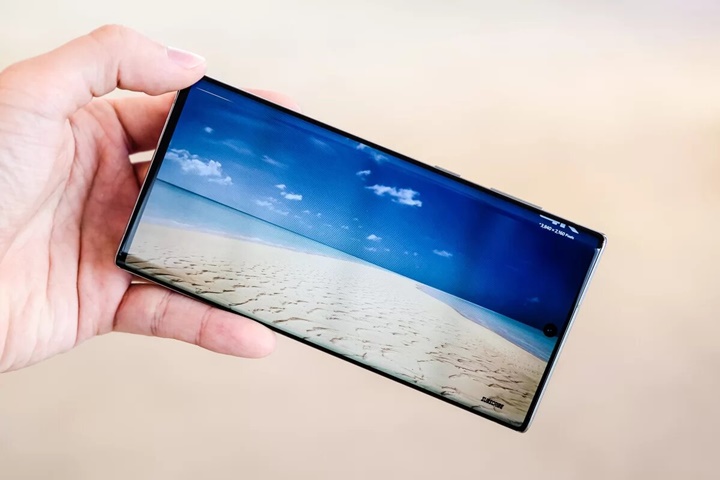 iPhone 11 sẽ dùng công nghệ màn hình giống Galaxy Note 10