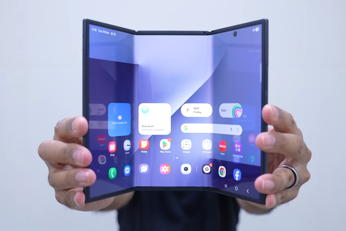 Samsung Galaxy Z TriFold tiếp tục cháy hàng dù nguồn cung khan hiếm