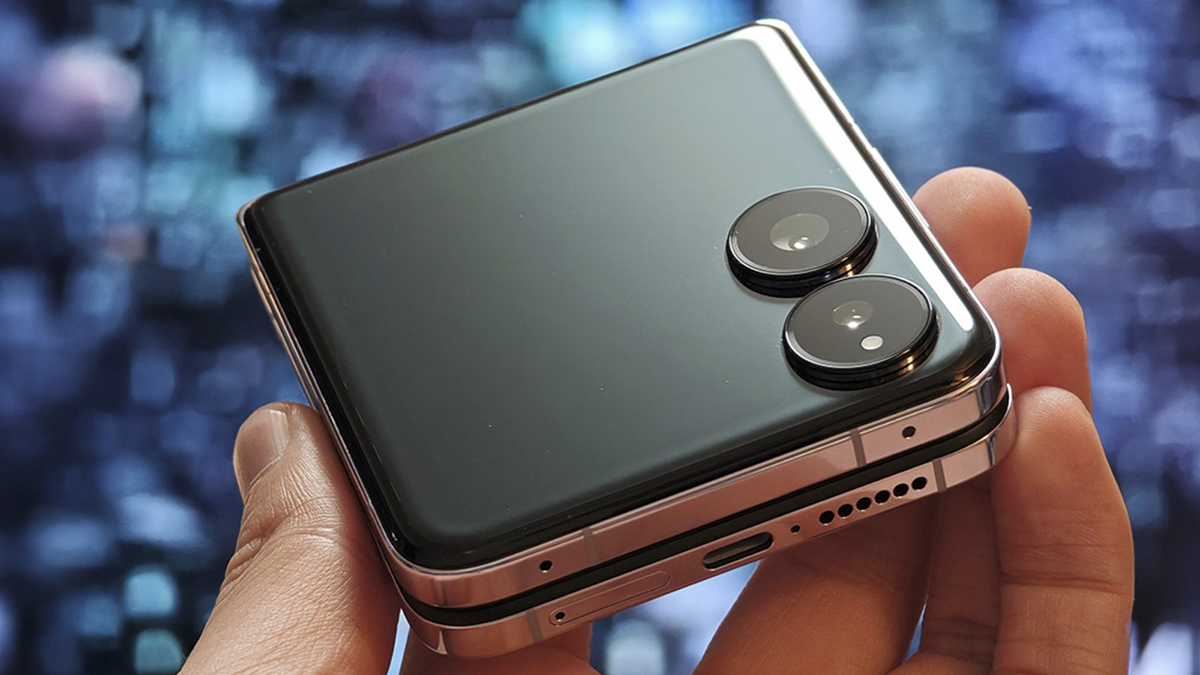 Hé lộ thông số camera của Xiaomi MIX Flip 2