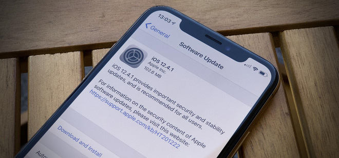 apple-ra-mat-iOS-2.4.1