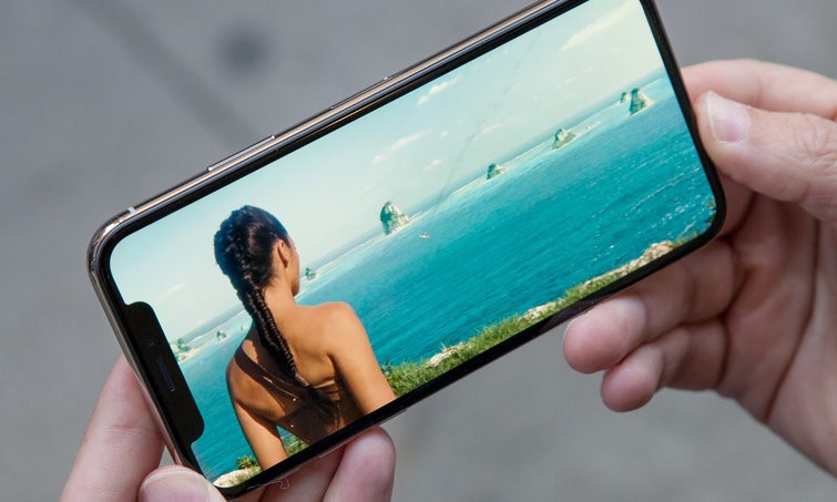 man-hinh-iphone-xs-max-dat-chuan