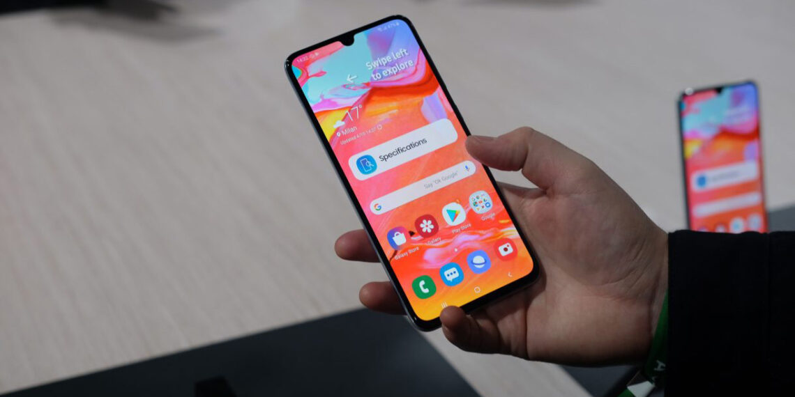 samsung a10 noel leeming