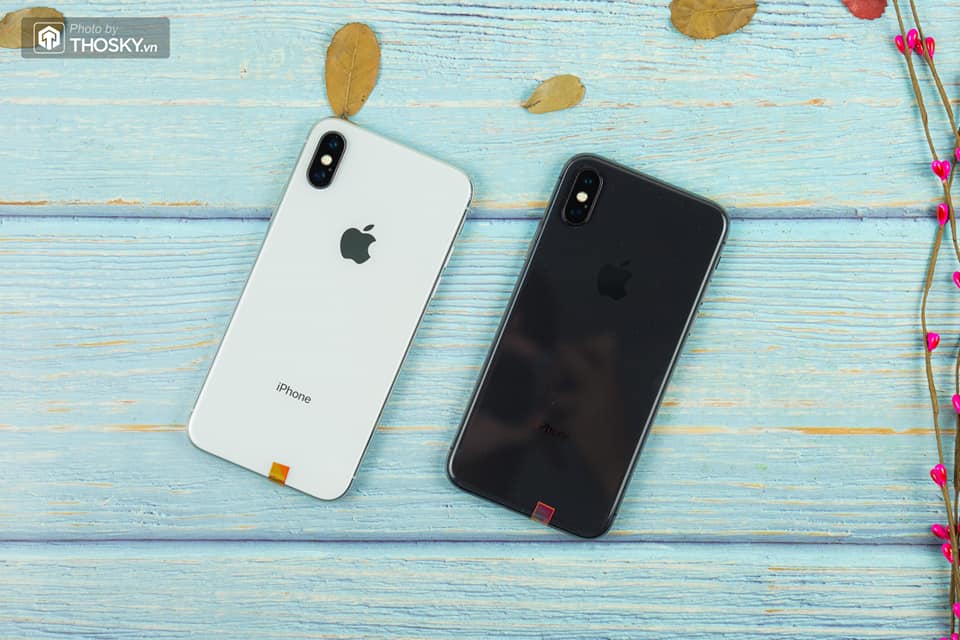 iphone-x-iphone-xr-nam-tay-nhau-ve-gia-hon-11-trieu-tai-tho-sky