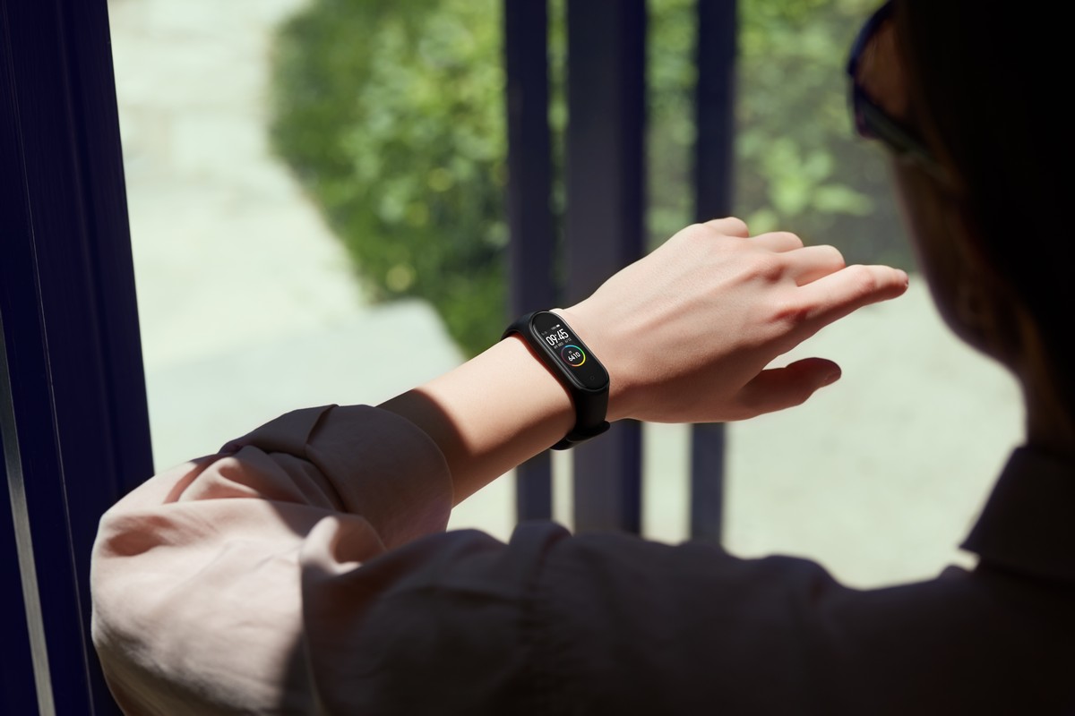 xiaomi-mi-band-4-gia-re