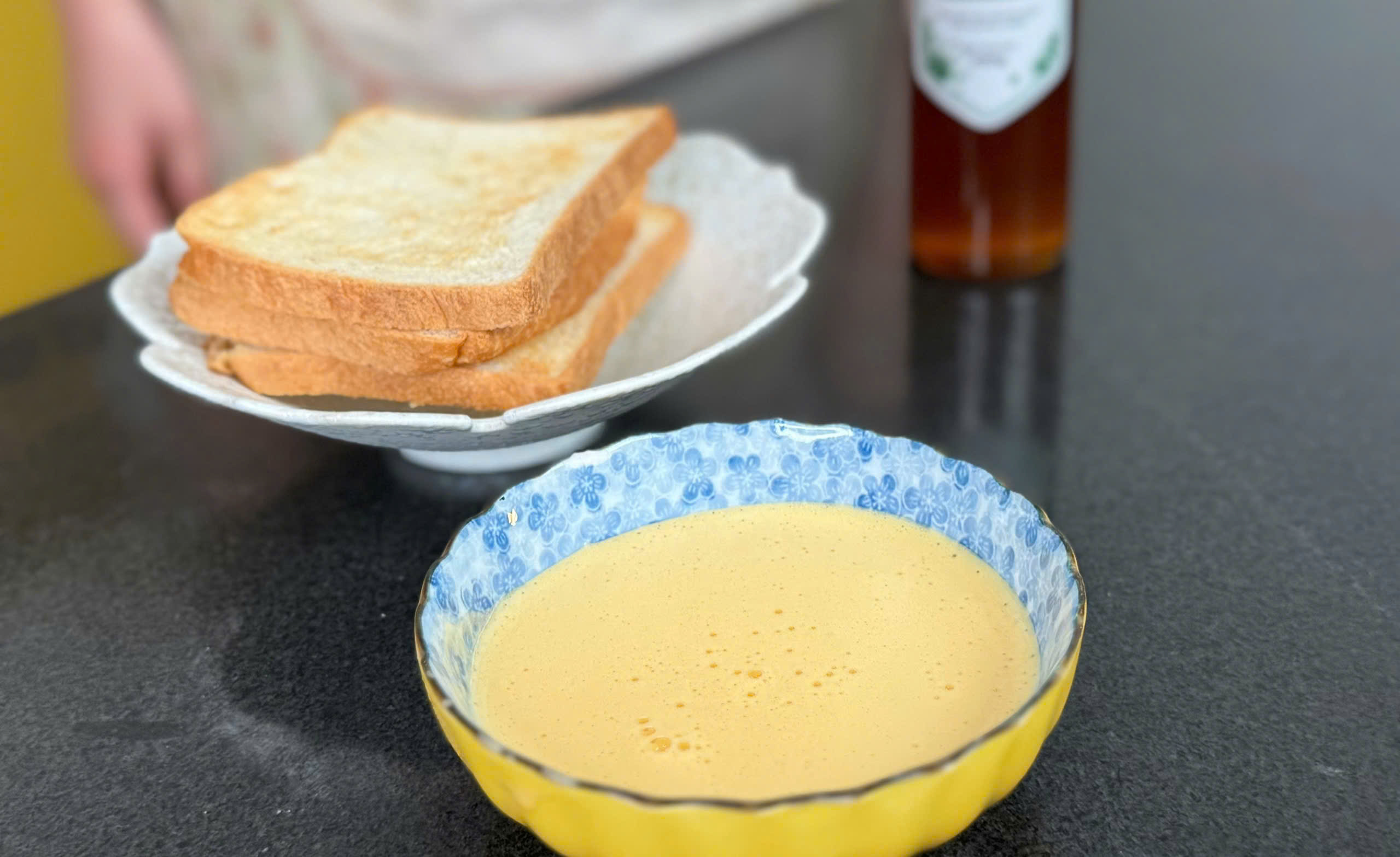 Cách Làm Kem Trứng Đánh Mật Ong Béo Mịn Chuẩn Vị Ý