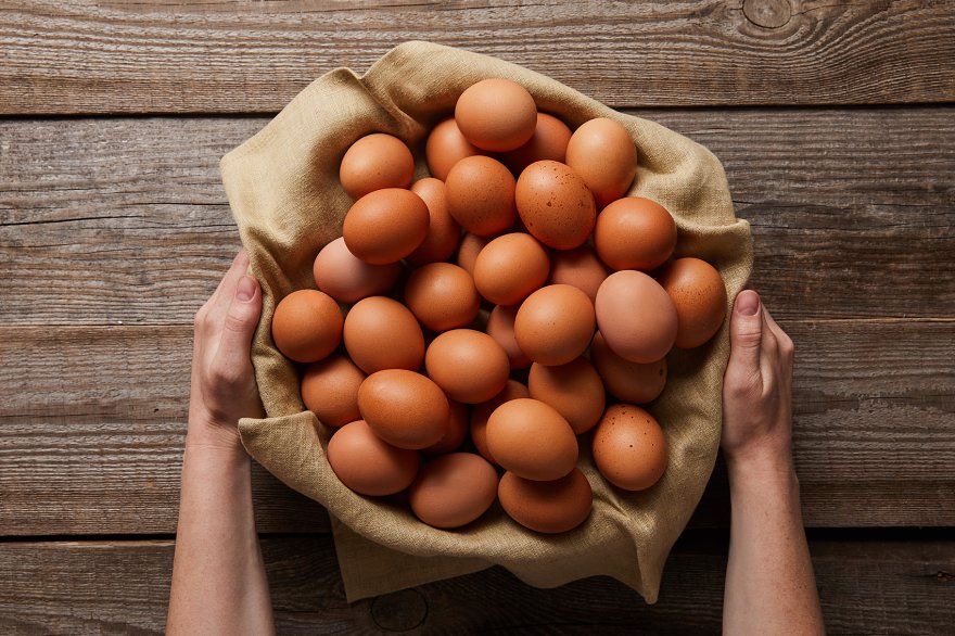 Trứng gà ngâm mật ong có tác dụng như thế nào cho sức khỏe?