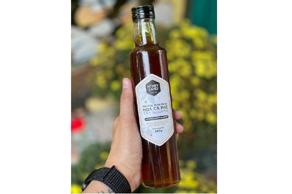 Quốc Tế Phụ Nữ - Quà tặng hợp lý dành cho phái đẹp dịp 8.3 – Mật ong Hoa Cà Phê HoneyLand – Năng lượng yêu thương mỗi ngày