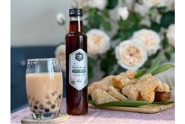 Giải nhiệt mùa hè với Trà sữa chân châu Mật ong Hoa cỏ Điện Biên HoneyLand