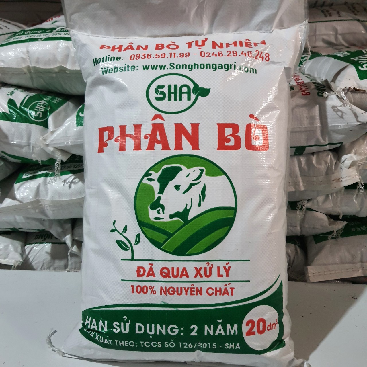 Phân bò khô đóng bao - Giải pháp phân hữu cơ tiện lợi cho nông nghiệp đô thị