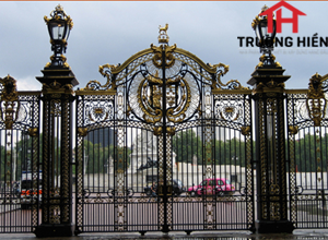 Kinh nghiệm chọn màu sơn cửa sắt theo phong thủy.