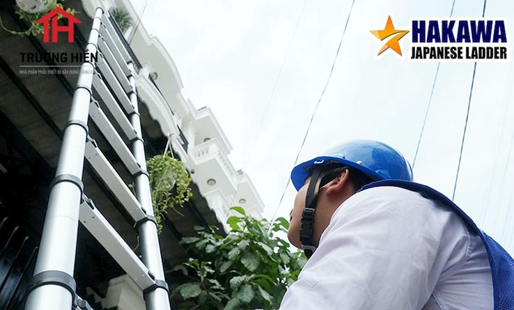 Thang nhôm rút - Vật dụng cần thiết trong nhà