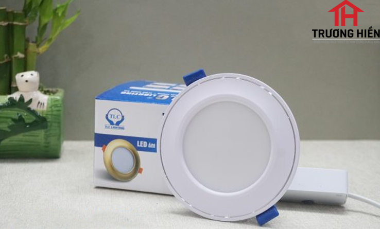 VÌ SAO ĐÈN LED PANEL ỐP TRẦN ĐƯỢC ƯA CHUỘNG