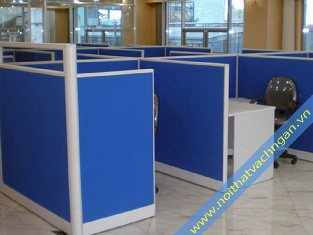 Vách ngăn hòa phát nỉ-kính VN03