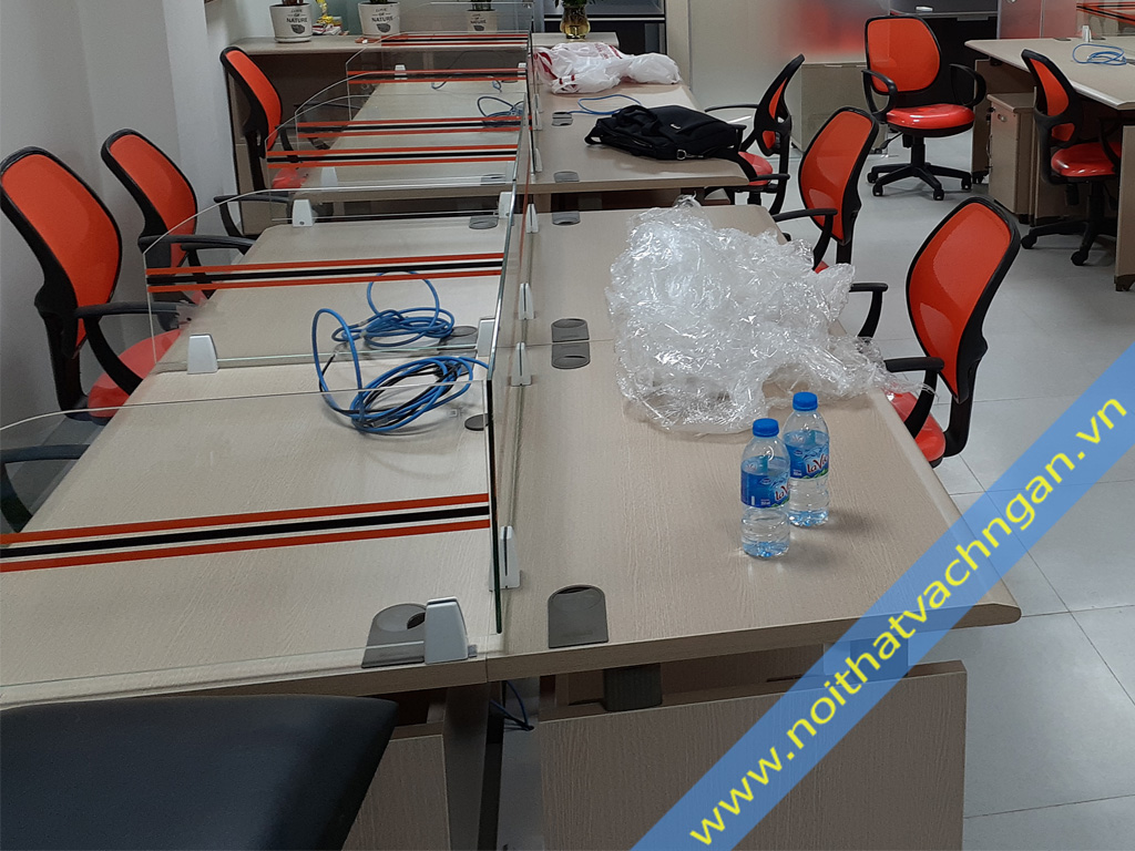 Vách ngăn mặt bàn làm việc VMB03K