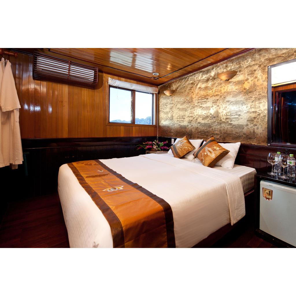 Aclass cruise Halong bay