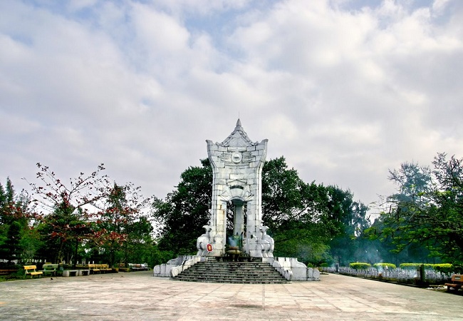 DU LỊCH QUẢNG BÌNH: VŨNG CHÙA - ĐỘNG THIÊN ĐƯỜNG - SÔNG CHÀY - HANG TỐI THÀNH CỔ QUẢNG TRỊ - NGHĨA TRANG TRƯỜNG SƠN - ĐỊA ĐẠO VỊNH MỐC - CỒN CÁT QUANG PHÚ