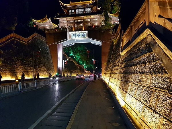 Nam Ninh - Trương Gia Giới - Thiên Môn Sơn - Phượng Hoàng Cố Trấn (6 ngày)