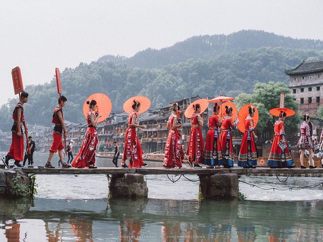 TOUR DU LỊCH TRUNG QUỐC: TRƯƠNG GIA GIỚI - PHƯỢNG HOÀNG CỔ TRẤN 5N4Đ, KHỞI HÀNH 03-04-2019, BAY CZ